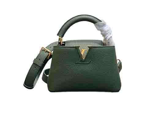 Louis Vuitton Capucines 